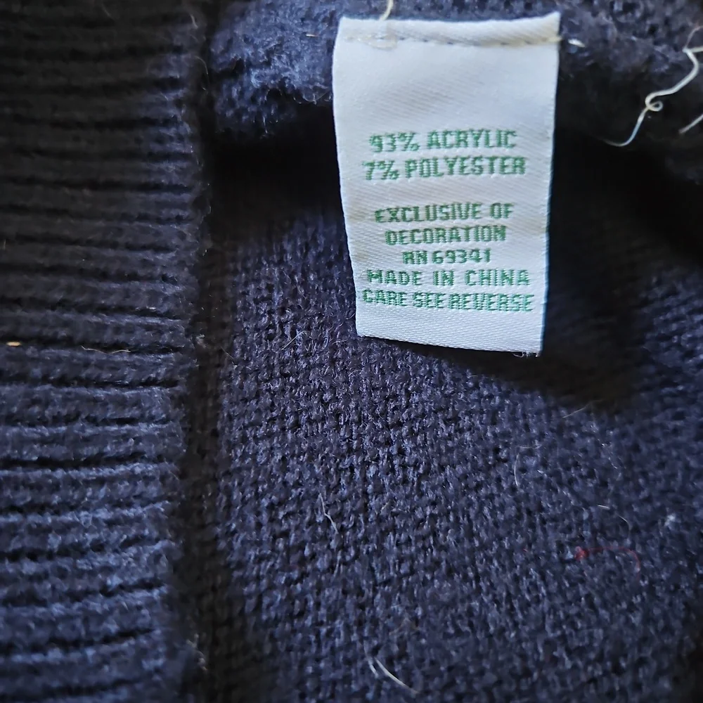 COPY - "UGLY" CHRISTMAS SWEATER, that's actually cute!!... size S - Picture 8 of 9